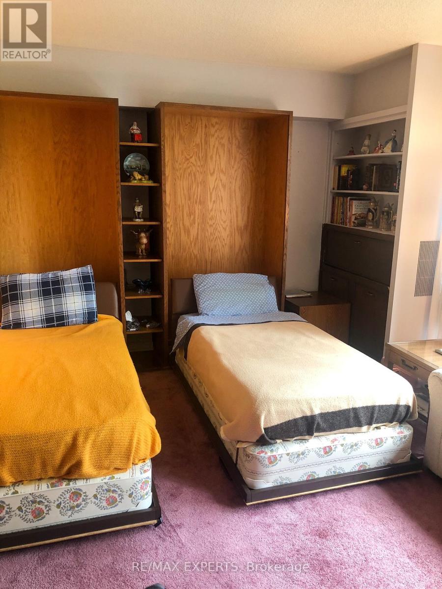 1013 - 33 Harbour Square, Toronto, Ontario  M5J 2Z6 - Photo 11 - C13524594