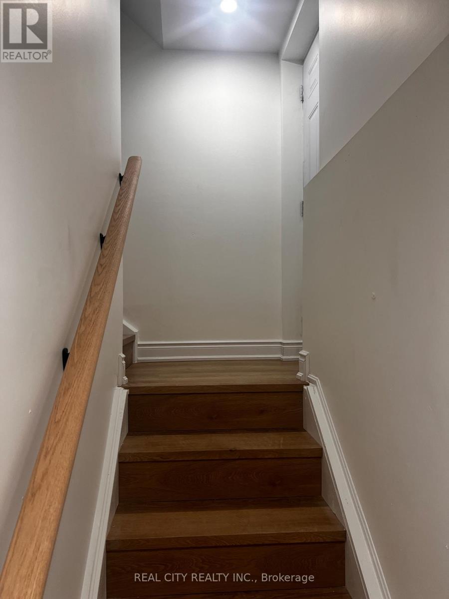 1100 Cameo Street, Pickering, Ontario L1X 0L7 - Photo 4 - E13524578