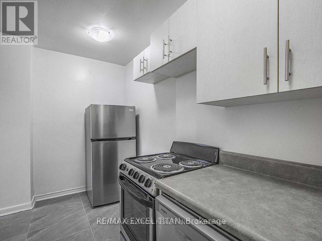 301 - 165 Cosburn Avenue, Toronto, Ontario M4J 2L3 - Photo 5 - E13524658
