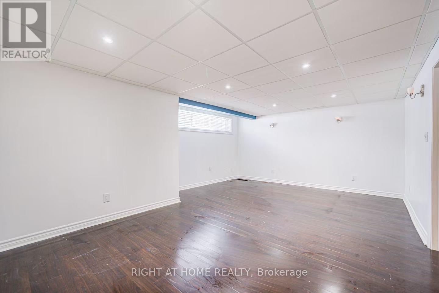 Back Unit - 107 Sherwood Forest Drive, Markham, Ontario L3P 1P9 - Photo 8 - N13524582