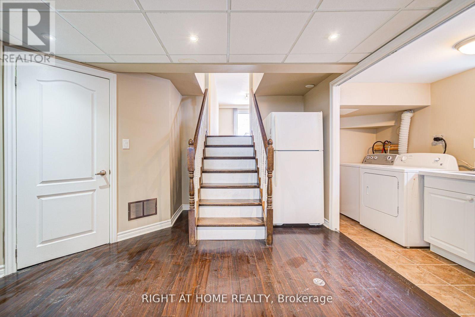 Back Unit - 107 Sherwood Forest Drive, Markham, Ontario L3P 1P9 - Photo 14 - N13524582