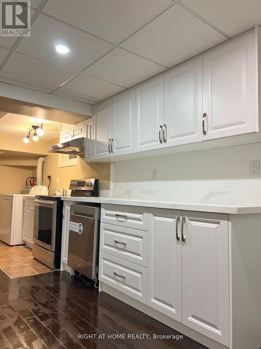 Back Unit - 107 Sherwood Forest Drive, Markham, Ontario L3P 1P9 - Photo 15 - N13524582