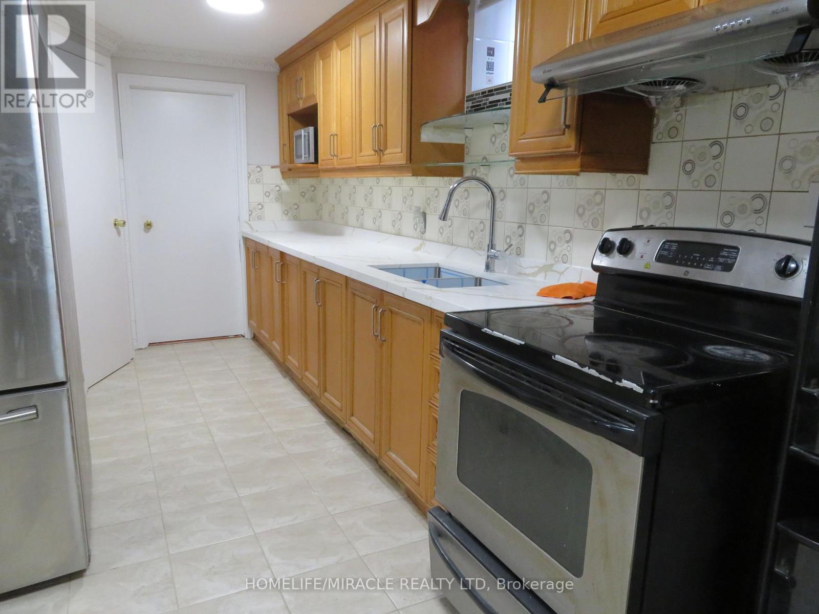 10 Pine Bough Manor, Richmond Hill, Ontario L4S 1A4 - Photo 15 - N13524598