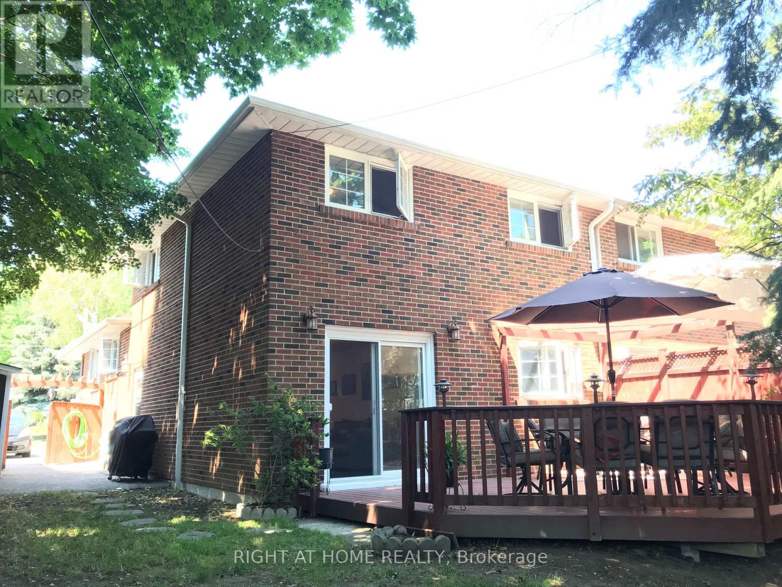 Back Unit - 107 Sherwood Forest Drive, Markham, Ontario L3P 1P9 - Photo 3 - N13524582