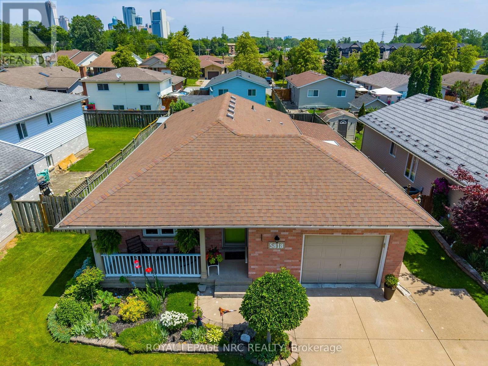 5818 Aspen Court, Niagara Falls, Ontario  L2G 7V4 - Photo 2 - X13524660
