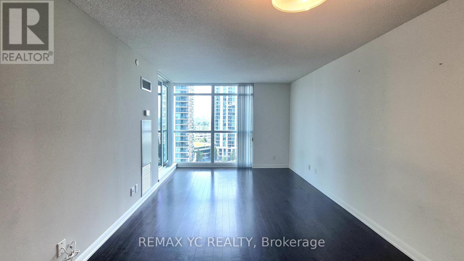 1111 - 205 Sherway Gardens Road, Toronto, Ontario M9C 0A9 - Photo 2 - W13457452