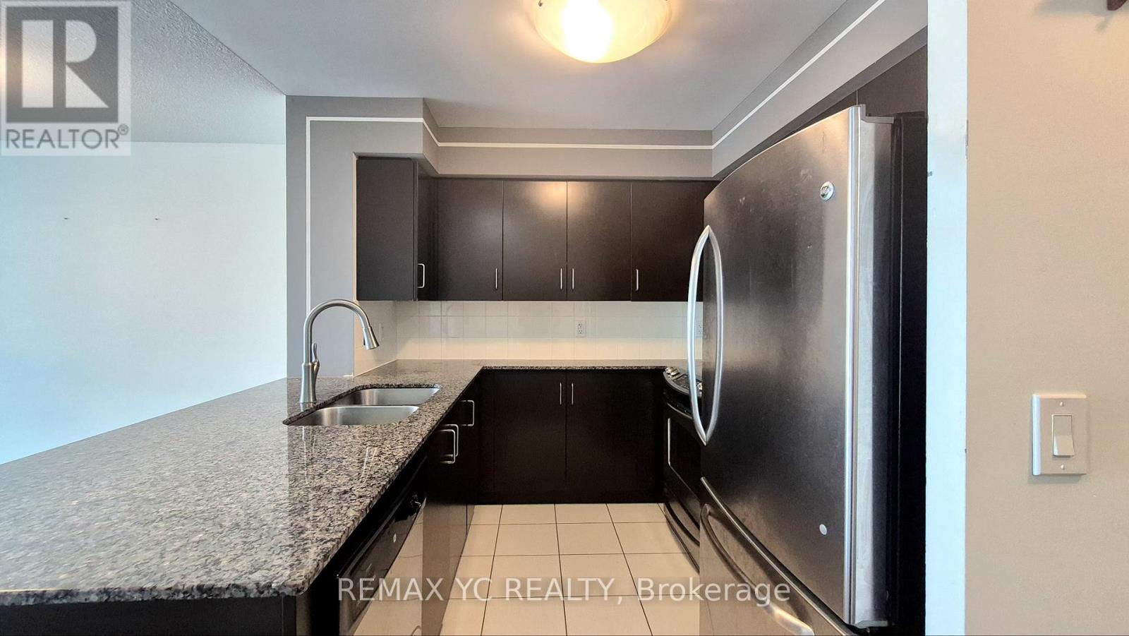 1111 - 205 Sherway Gardens Road, Toronto, Ontario M9C 0A9 - Photo 6 - W13457452