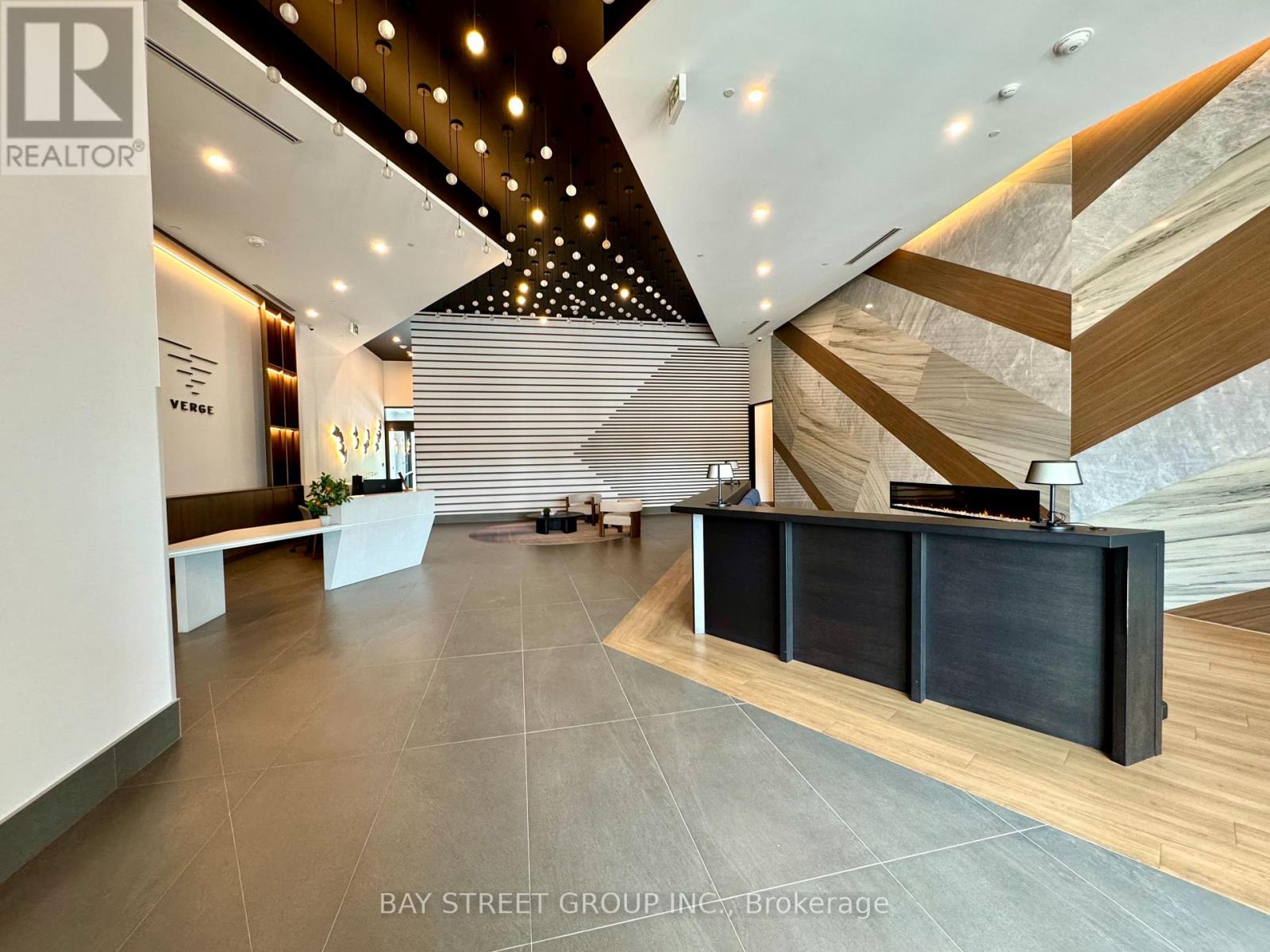 607 - 1037 The Queensway, Toronto, Ontario M8Z 0H5 - Photo 2 - W13524610