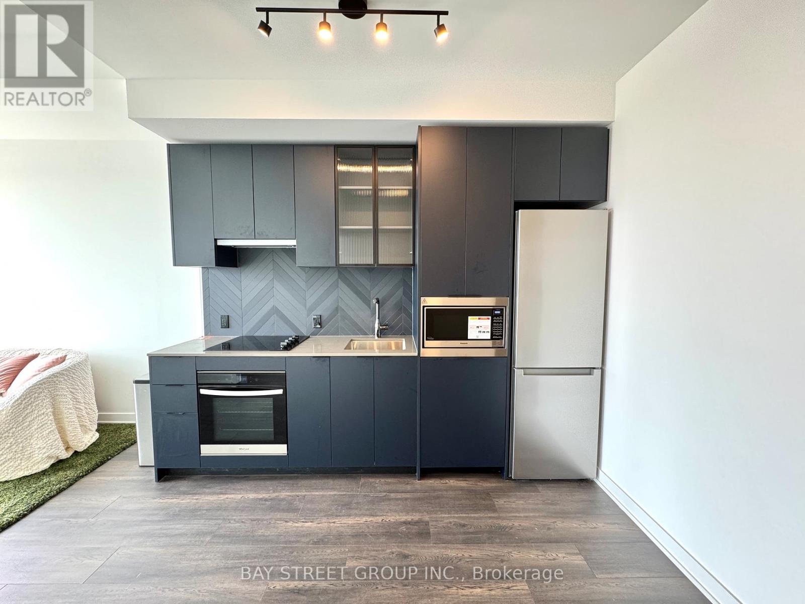 607 - 1037 The Queensway, Toronto, Ontario M8Z 0H5 - Photo 6 - W13524610