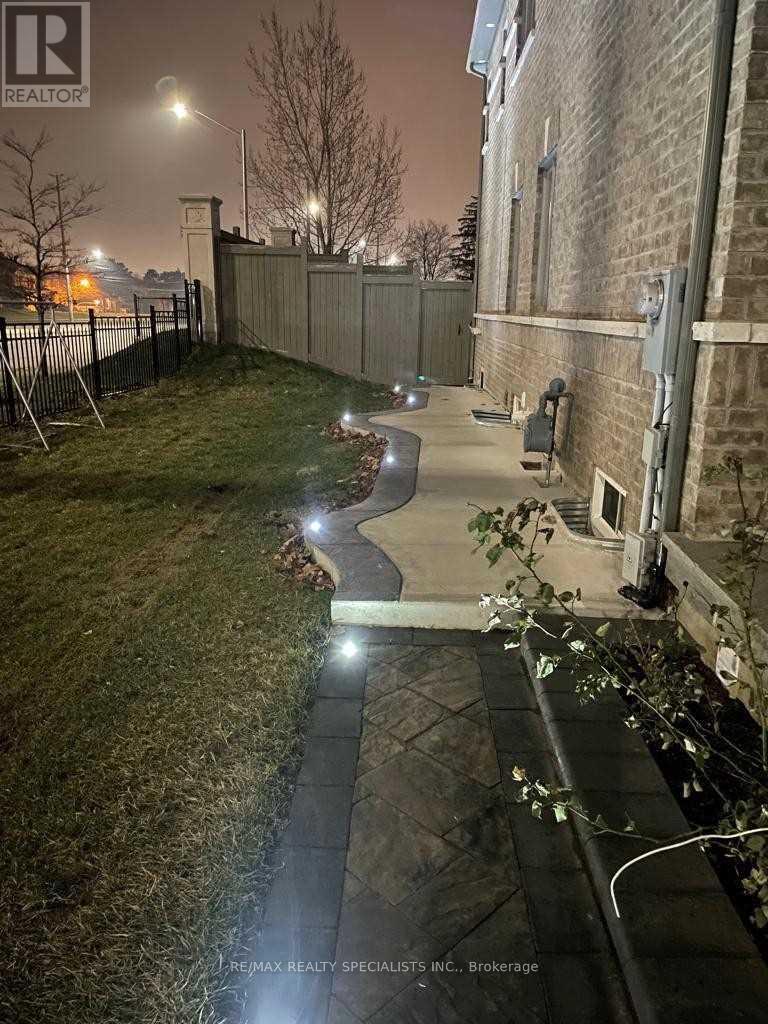Bsmnt - 14 Forsyth Crescent, Brampton, Ontario  L6X 5N2 - Photo 3 - W13524614