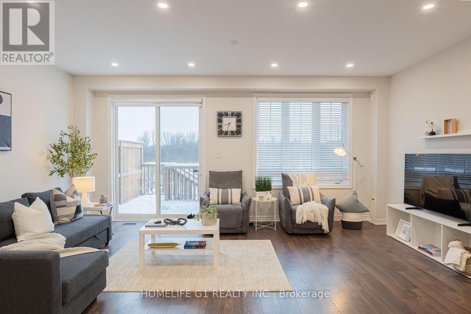 385 Threshing Mill Boulevard, Oakville, Ontario L6H 0P5 - Photo 4 - W13524622
