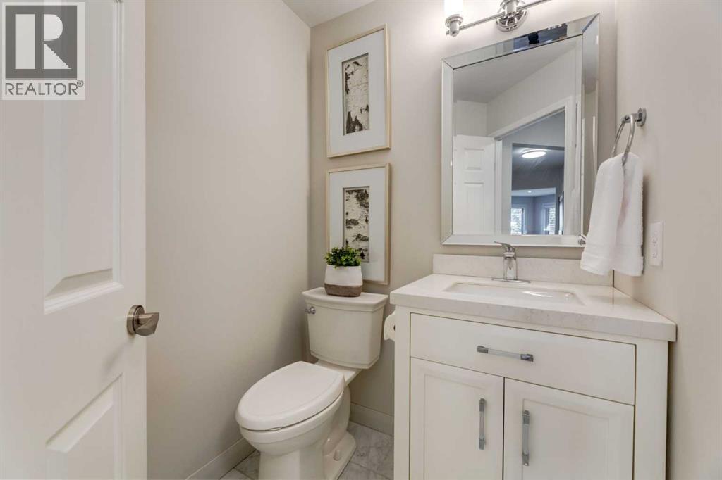 37 Douglasview Circle Se, Calgary, Alberta  T2Z 2P4 - Photo 17 - A2321277