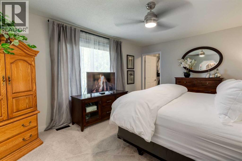 37 Douglasview Circle Se, Calgary, Alberta  T2Z 2P4 - Photo 25 - A2321277