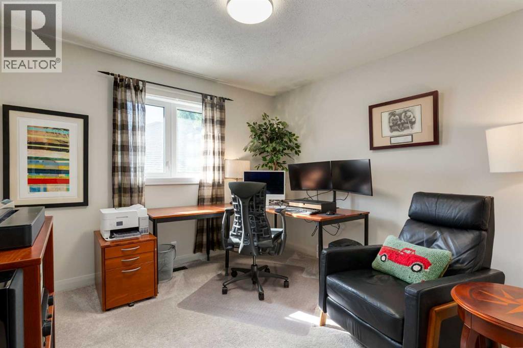 37 Douglasview Circle Se, Calgary, Alberta  T2Z 2P4 - Photo 32 - A2321277