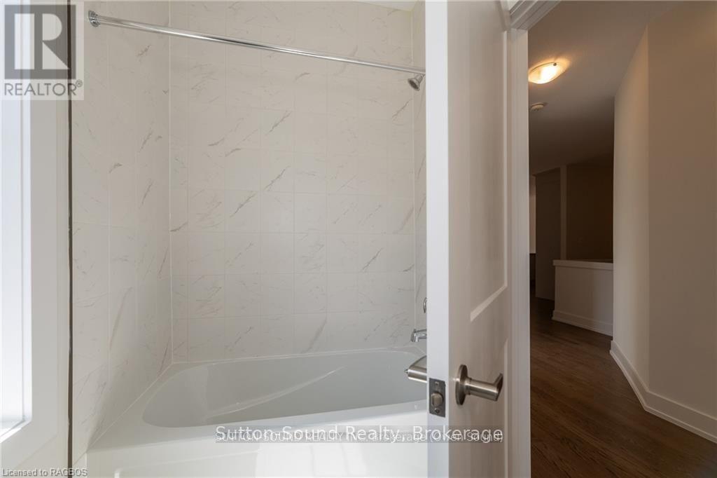177 Hawthorn Crescent, Georgian Bluffs, Ontario  N0H 1S0 - Photo 12 - X13524506