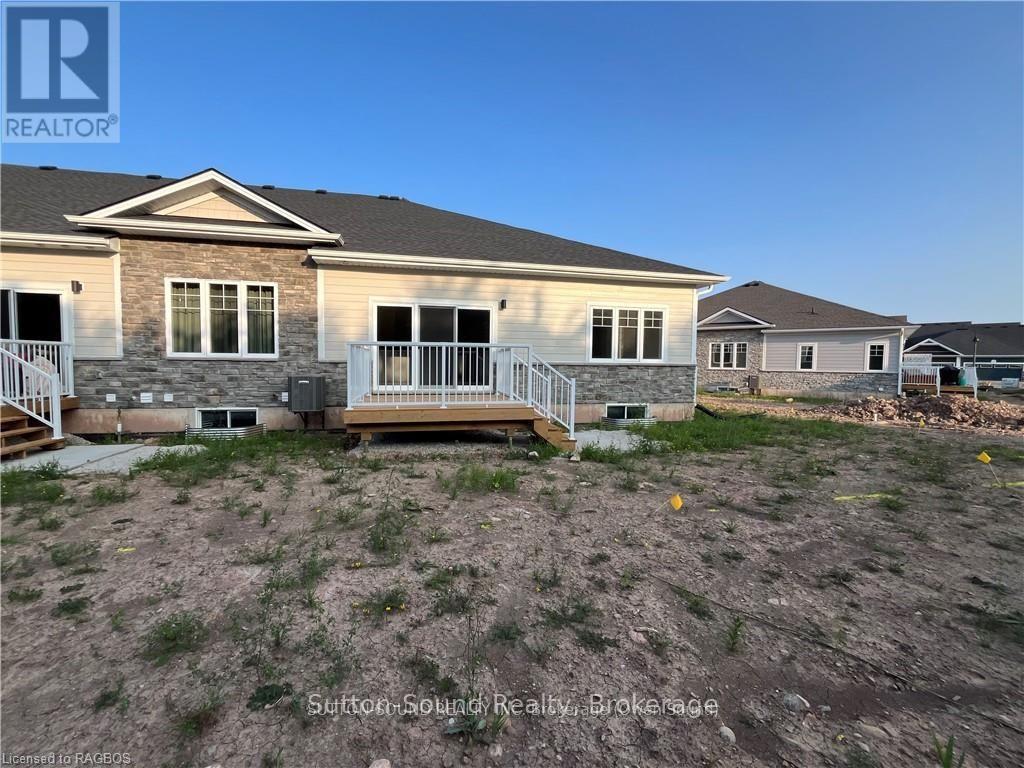 177 Hawthorn Crescent, Georgian Bluffs, Ontario  N0H 1S0 - Photo 2 - X13524506