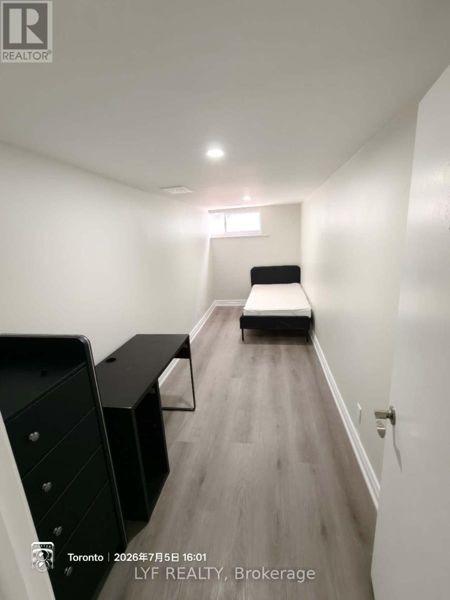 Bsmt Rm 2 - 22 Ivordale Crescent, Toronto, Ontario  M1R 2W6 - Photo 17 - E13471890