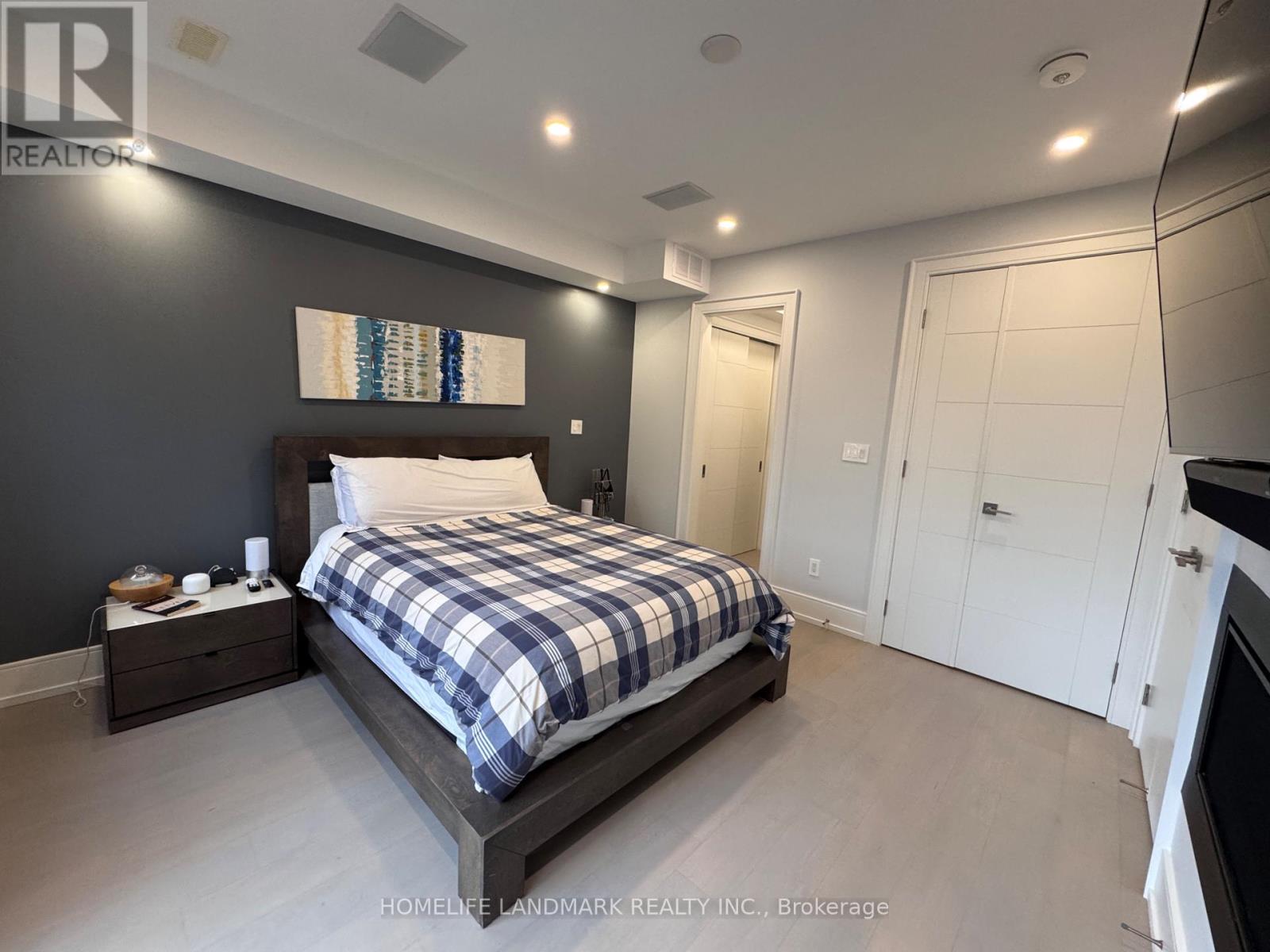 17 Hocken Avenue, Toronto, Ontario M6G 2K1 - Photo 12 - C13524676