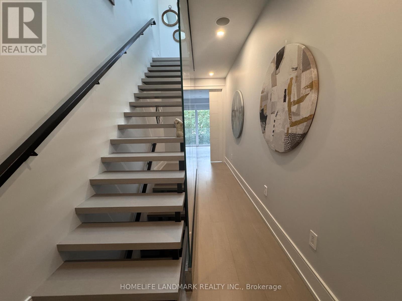 17 Hocken Avenue, Toronto, Ontario M6G 2K1 - Photo 18 - C13524676
