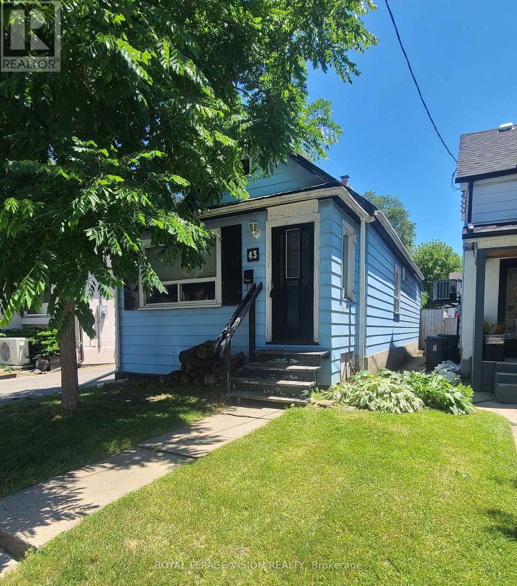43 JILLSON AVENUE, Toronto (Runnymede-Bloor West Village)