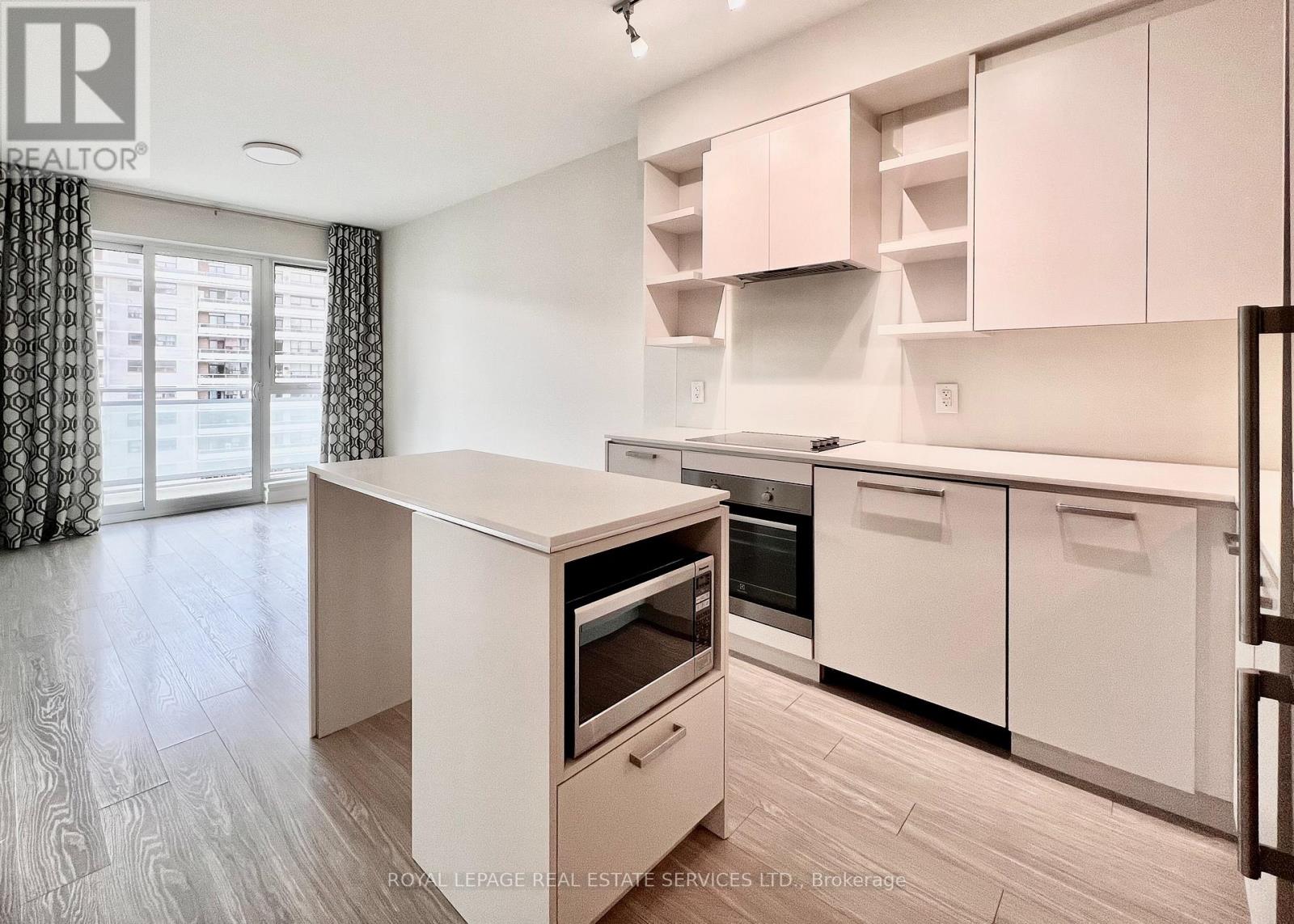 1117 - 1830 Bloor Street W, Toronto, Ontario  M6P 0A2 - Photo 3 - W13524680