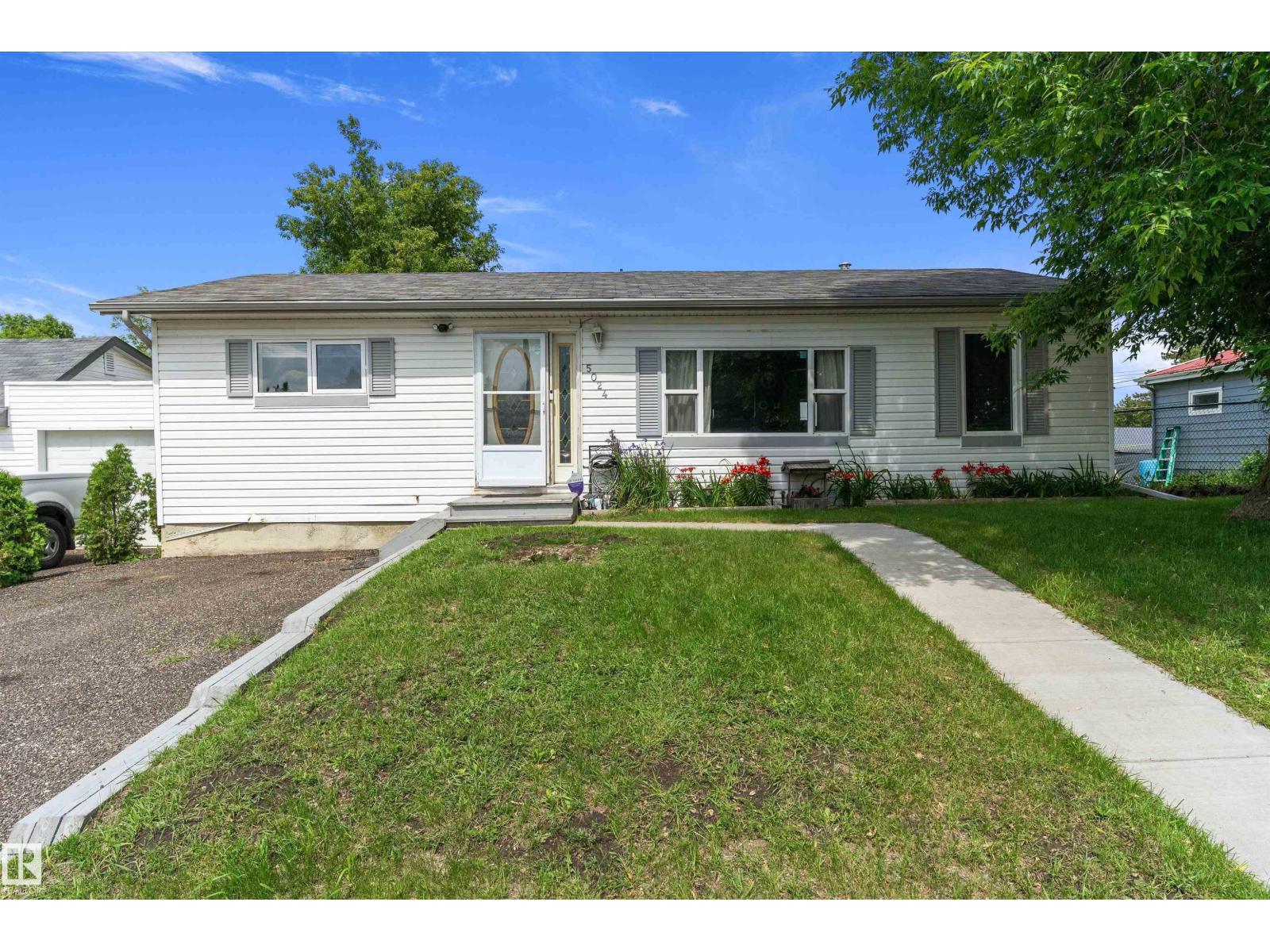 5024 55 AV, Tofield, Alberta