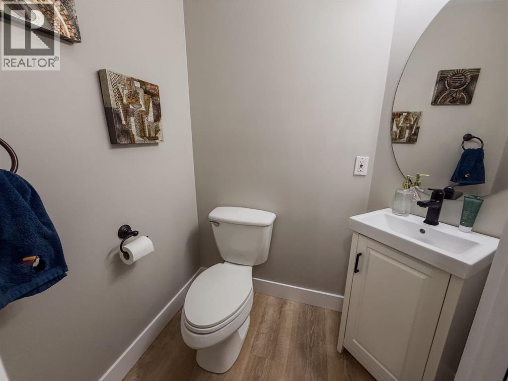 1749 Douglas Glen Grove SE, Calgary, Alberta  T2Z 3A5 - Photo 23 - A2323220