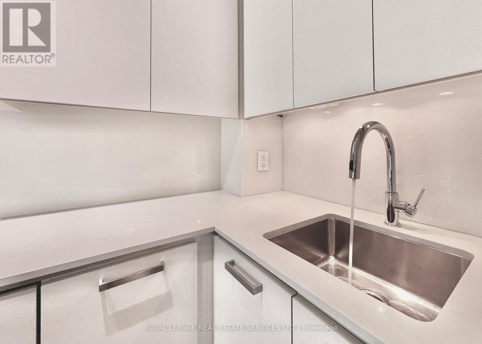 1117 - 1830 Bloor Street W, Toronto, Ontario  M6P 0A2 - Photo 11 - W13524680