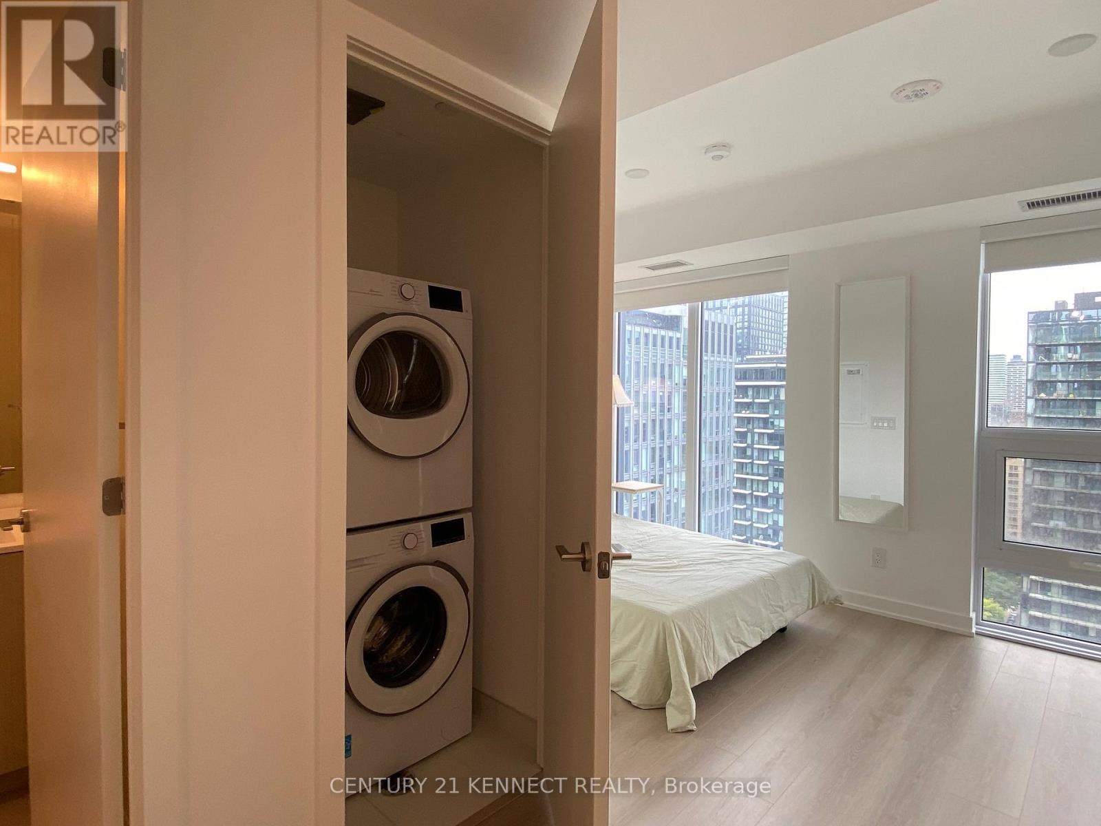 3311 - 100 QUEEN STREET E, Toronto, Ontario