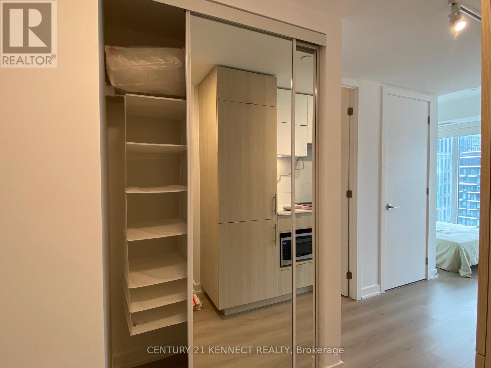 3311 - 100 Queen Street E, Toronto, Ontario  M5C 0B5 - Photo 3 - C13518306