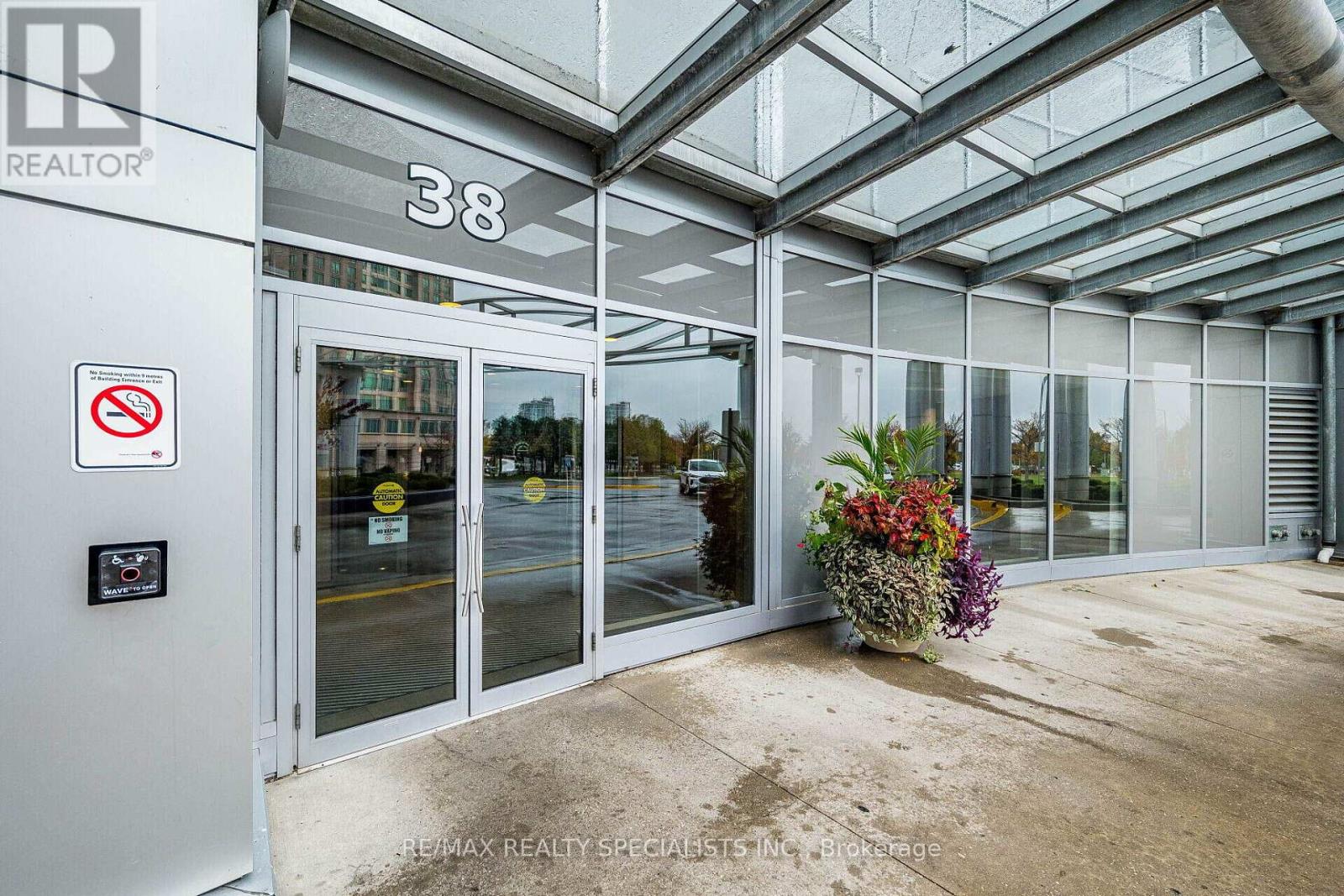 2803 - 38 Lee Centre Drive, Toronto, Ontario M1H 3J7 - Photo 5 - E13524732