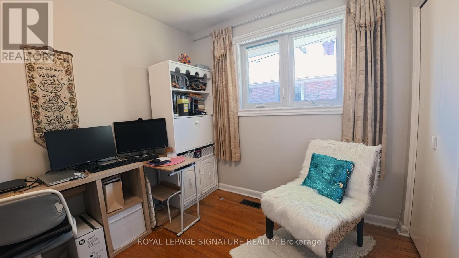 Upper - 3471 The Credit Woodlands Drive, Mississauga, Ontario  L5C 2K5 - Photo 11 - W13523274
