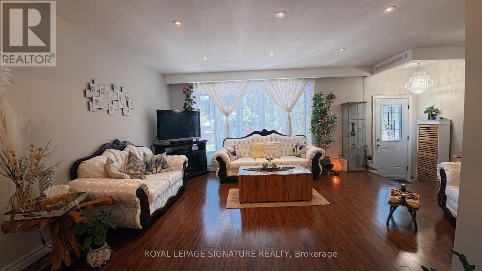 Upper - 3471 The Credit Woodlands Drive, Mississauga, Ontario  L5C 2K5 - Photo 6 - W13523274