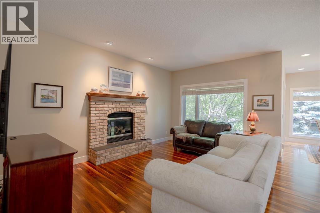 11 Tuscany Glen Green NW, Calgary, Alberta  T3L 2V8 - Photo 7 - A2313168