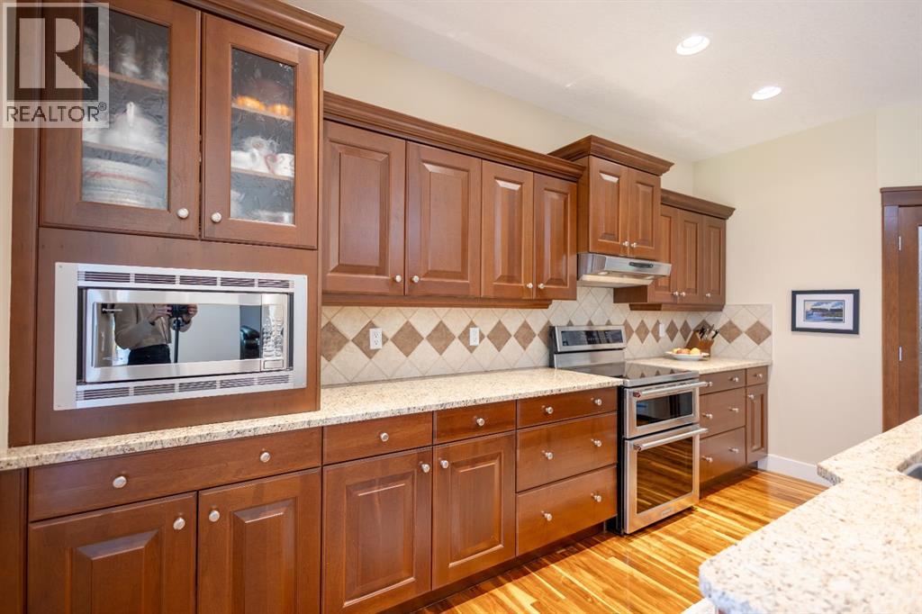 11 Tuscany Glen Green NW, Calgary, Alberta  T3L 2V8 - Photo 16 - A2313168