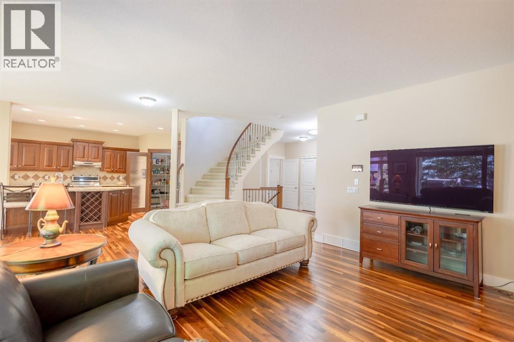 11 Tuscany Glen Green NW, Calgary, Alberta  T3L 2V8 - Photo 8 - A2313168