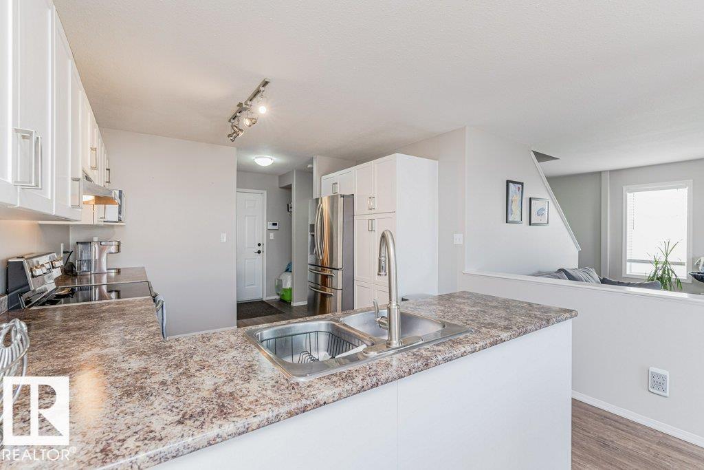 1816 36 Av NW, Edmonton, Alberta  T6T 1S8 - Photo 11 - E4497233