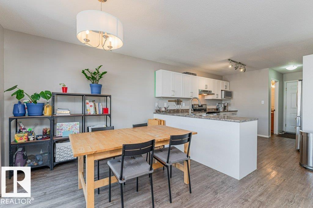 1816 36 Av NW, Edmonton, Alberta  T6T 1S8 - Photo 10 - E4497233