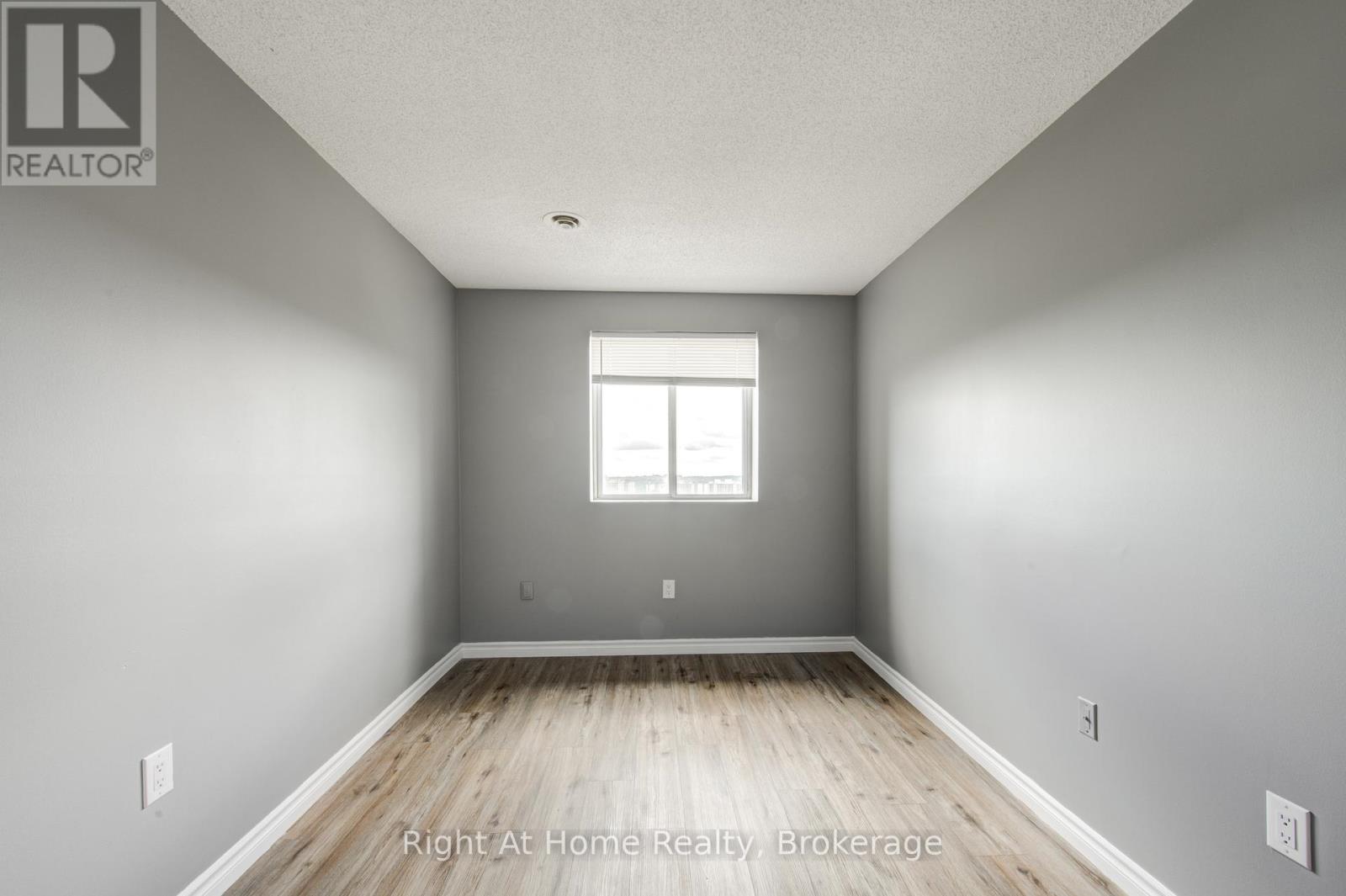 1104 - 30 Chapman Court, London North, Ontario  N6G 4Y4 - Photo 22 - X13524774