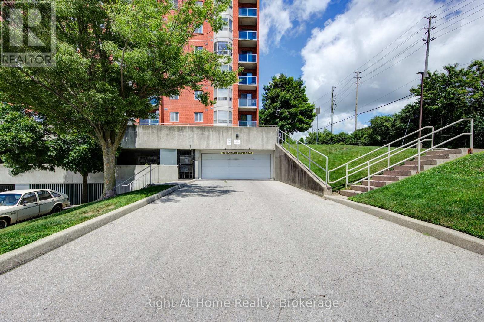 1104 - 30 Chapman Court, London North, Ontario  N6G 4Y4 - Photo 29 - X13524774