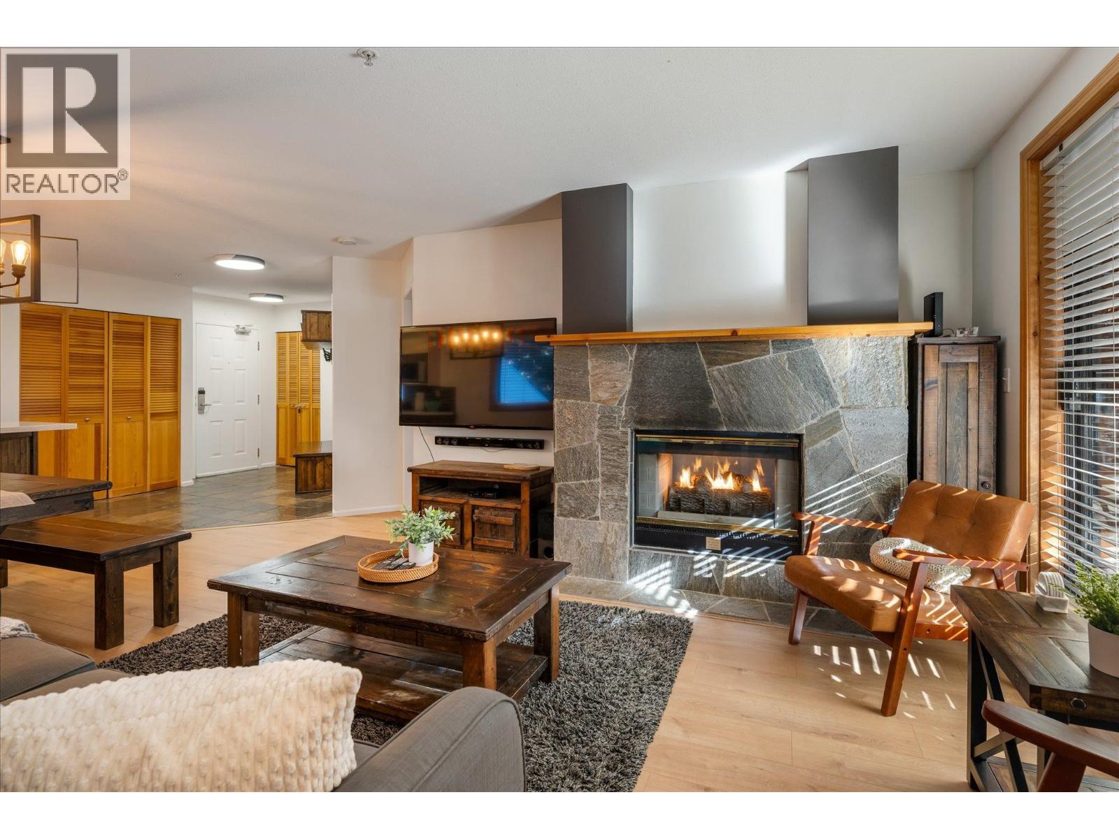 204 4821 Spearhead Drive, Whistler, British Columbia  V8E 1E8 - Photo 5 - R3092686