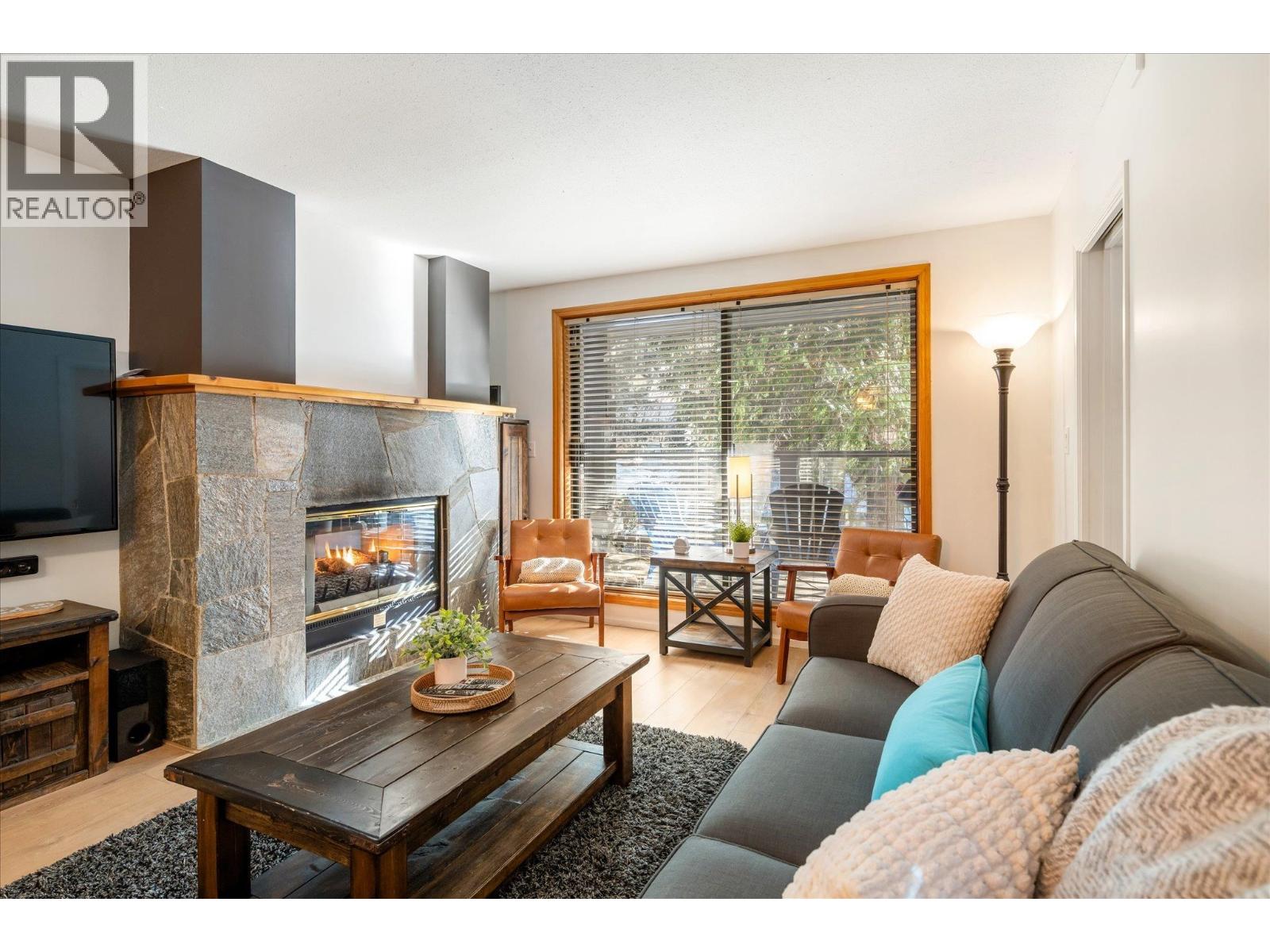 204 4821 Spearhead Drive, Whistler, British Columbia  V8E 1E8 - Photo 4 - R3092686