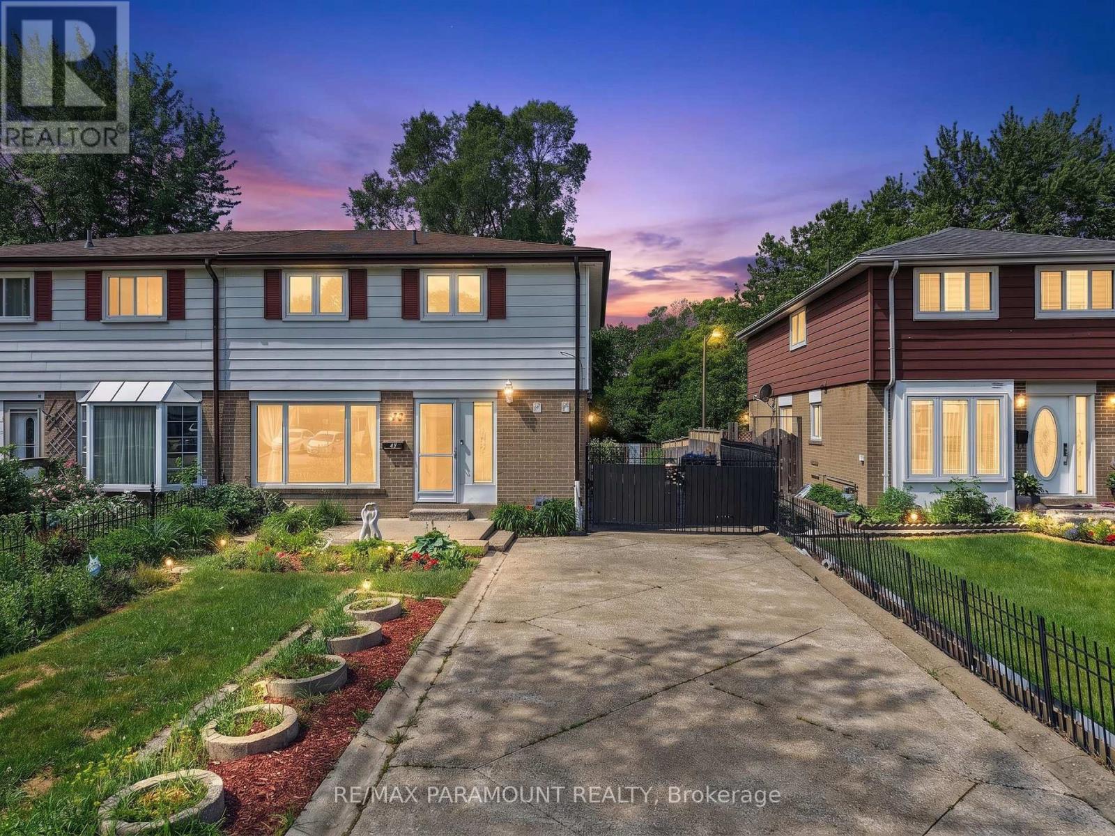 47 CLOVERDALE DRIVE, Brampton, Ontario