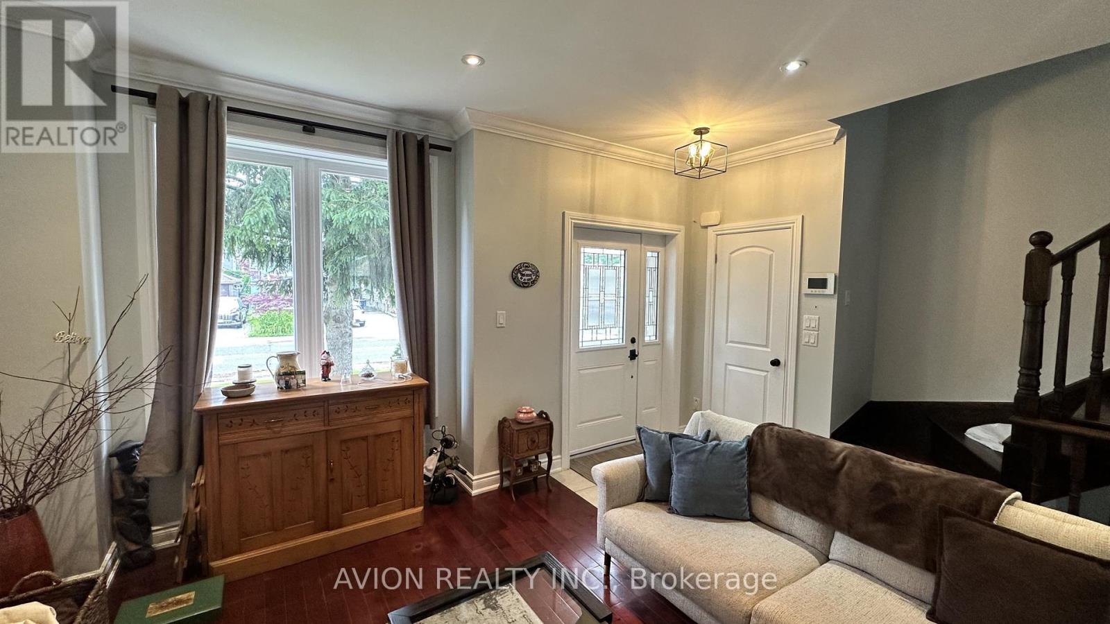 294 Warden Avenue, Toronto, Ontario M1N 3A4 - Photo 4 - E13524796