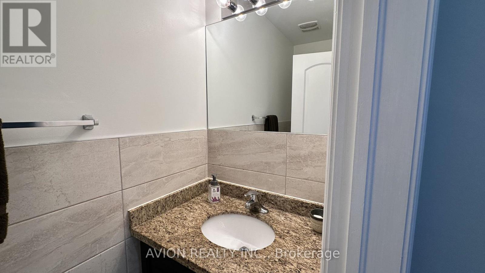 294 Warden Avenue, Toronto, Ontario M1N 3A4 - Photo 6 - E13524796