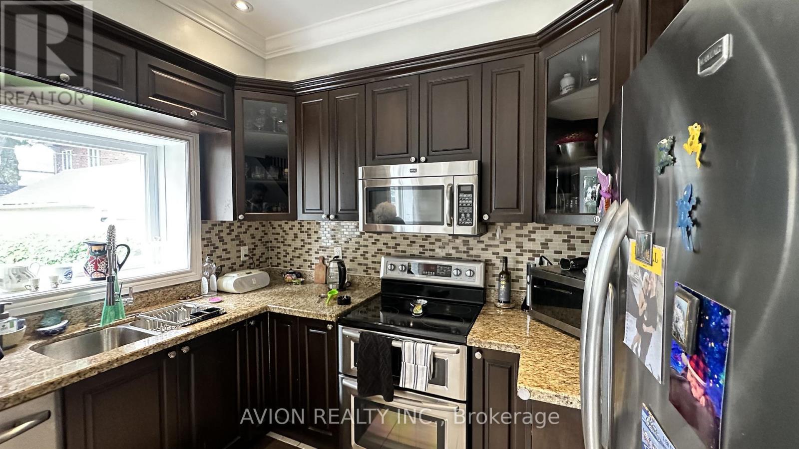 294 Warden Avenue, Toronto, Ontario M1N 3A4 - Photo 8 - E13524796