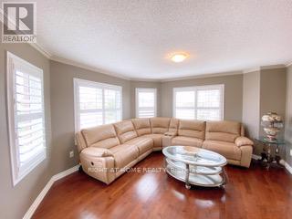 3192 Munson Crescent, Burlington, Ontario  L7M 0B9 - Photo 6 - W13524804