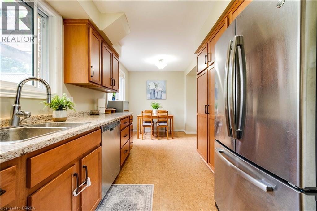 69 Tollgate Road, Brantford, Ontario  N3R 4Z5 - Photo 2 - 40824171