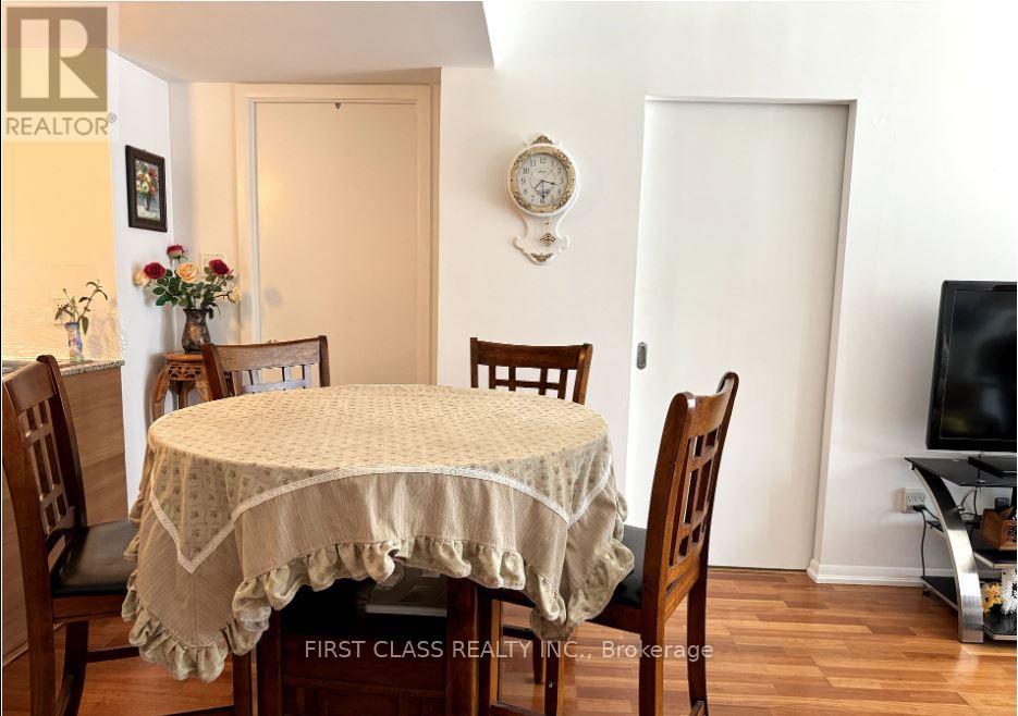 509 - 37 Grosvenor Street, Toronto, Ontario  M4Y 3G5 - Photo 6 - C13524810