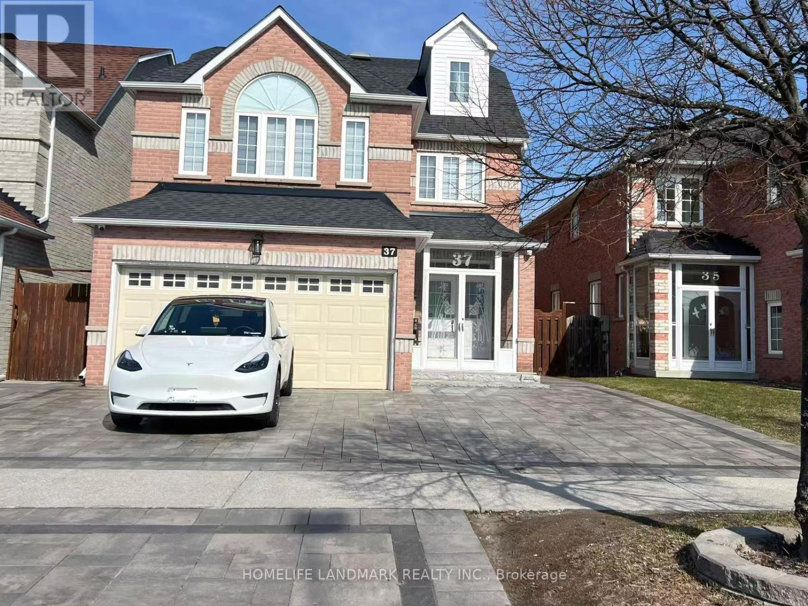 37 CARTMEL DRIVE, Markham (Milliken Mills East)